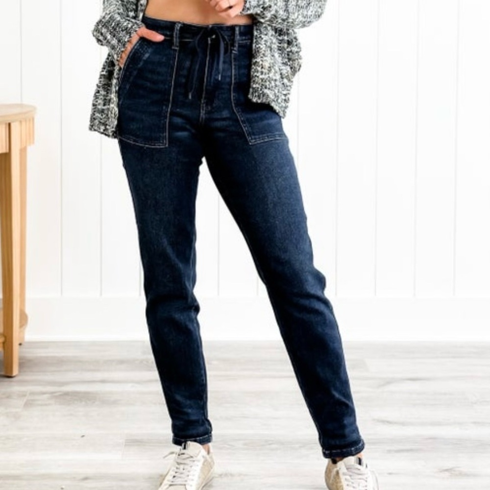 NICE! Judy Blue Airplane Mode High Rise Dark Wash Double Cuffed Joggers size 3